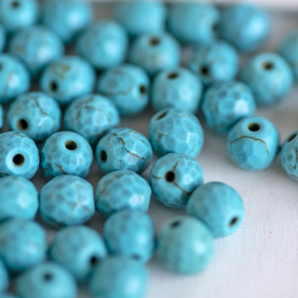 бусина бирюза синтетическая 8, граненая, цвет голубой, 8 мм (стренд 12 шт.)