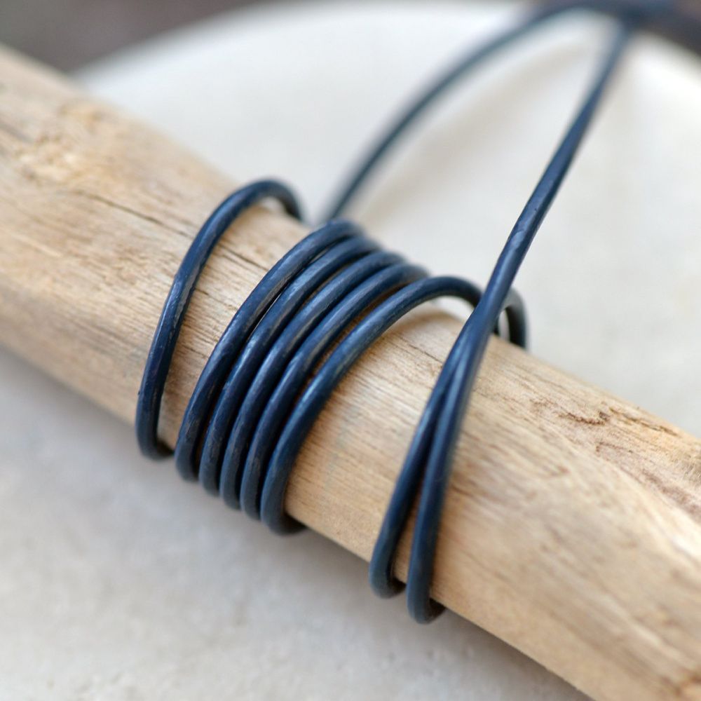 шнур кожаный, цвет синий, диаметр 1.5 мм