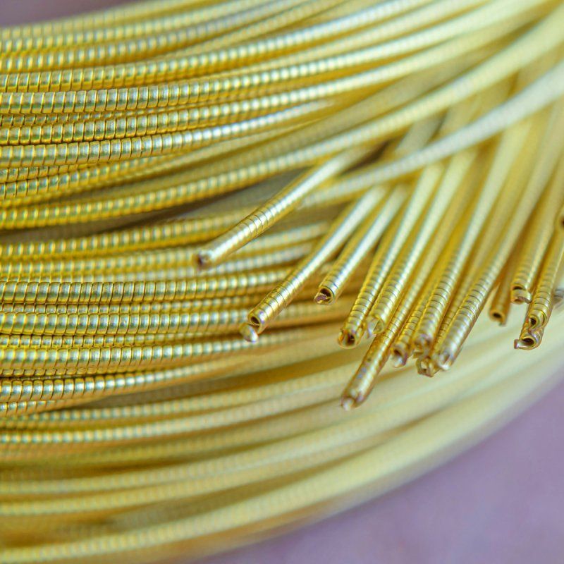 канитель жесткая, цвет светлое золото, 1 мм