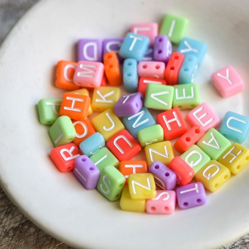 набор бусин 52 шт. с буквами, английский алфавит, микс/белый