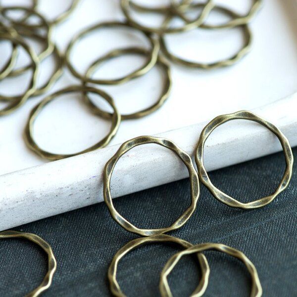 коннектор "кольцо №2", цвет античная бронза, 22x1.5 мм