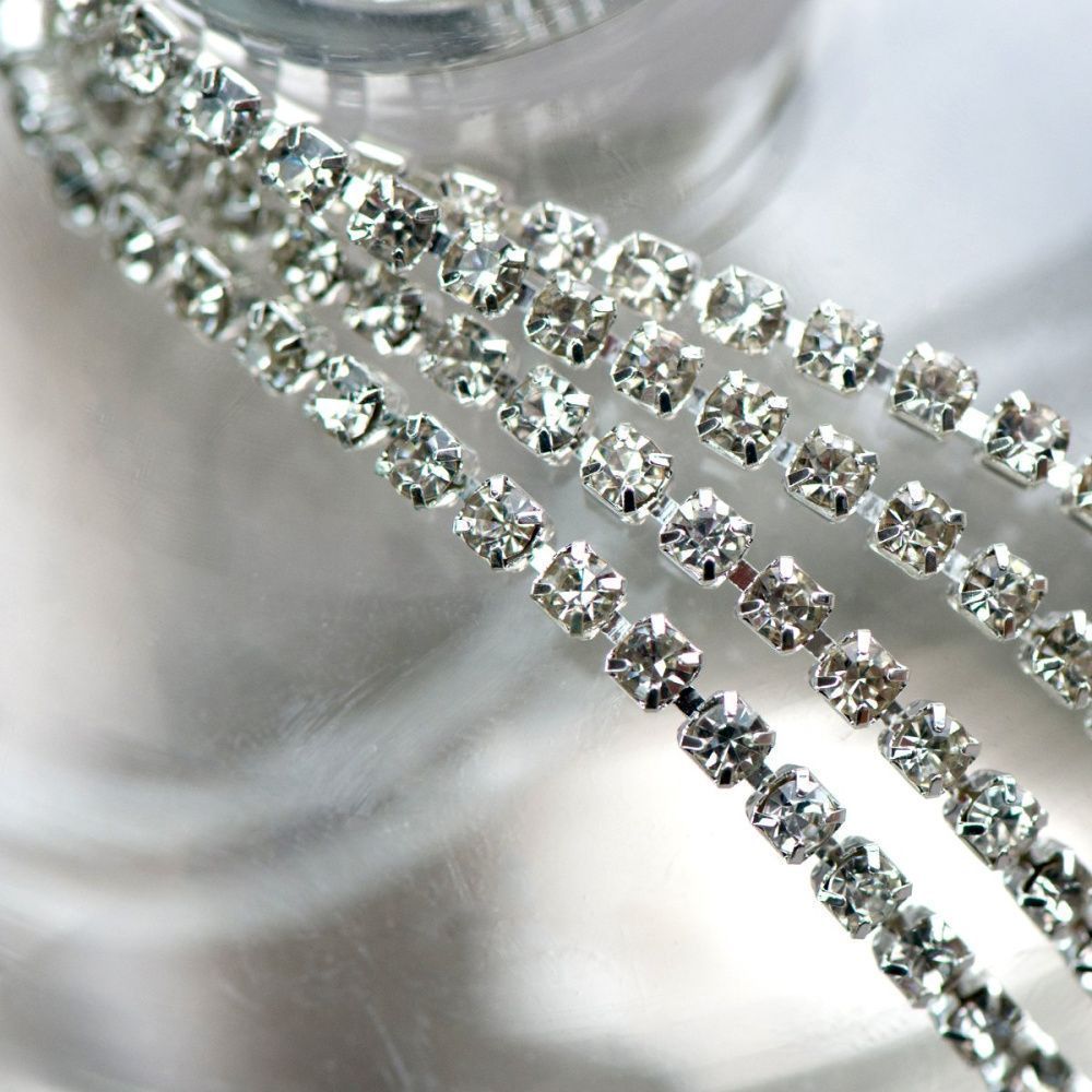 цепочка "стар", со стразами cristal, цвет серебро, 3 мм, стразовая лента