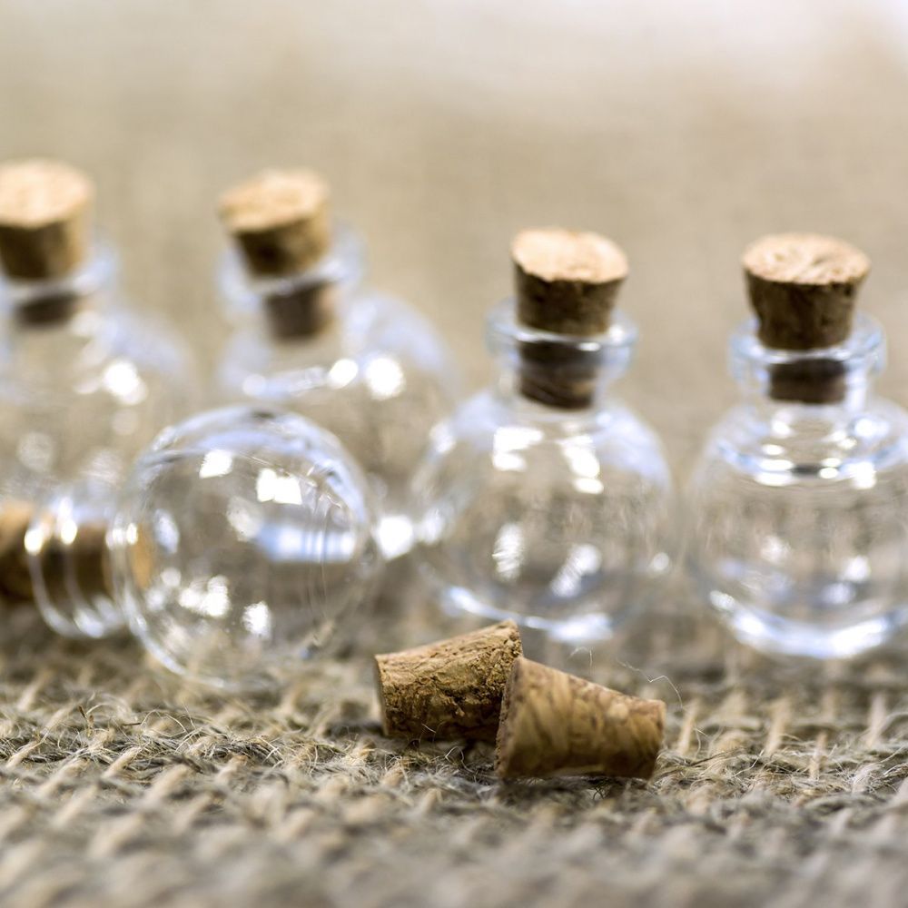 бутылочка с крышкой круглая, прозрачная, 24.5x20 мм