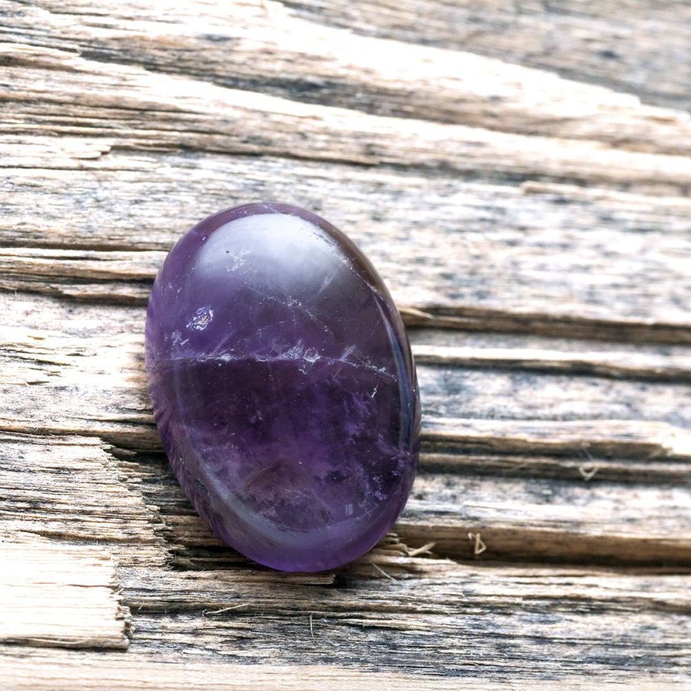 кабошон аметист овальный, цвет фиолетовый, 25х18х7 мм