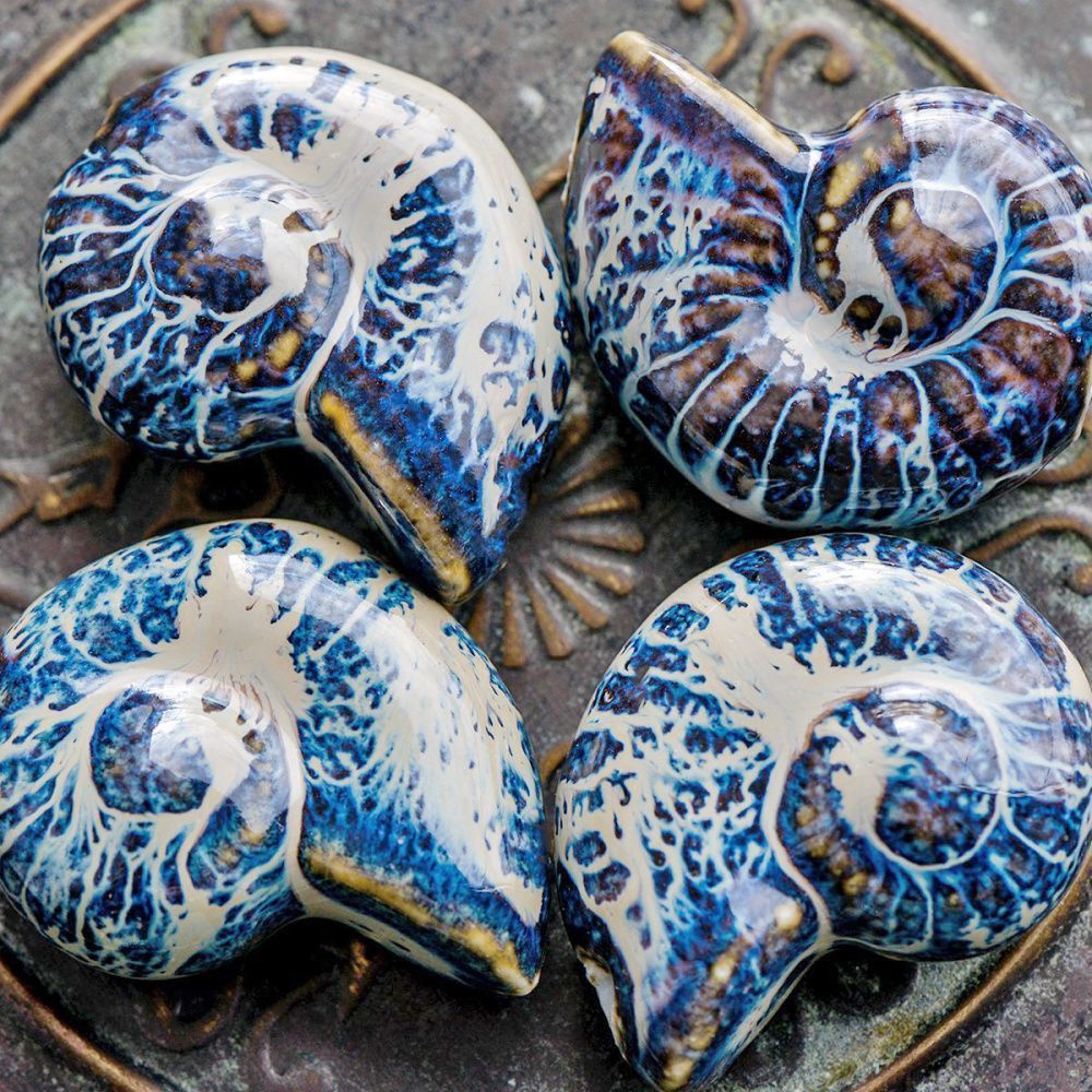 бусина, керамика "наутилус", цвет голубой/коричневый, 39x30x16.5 мм