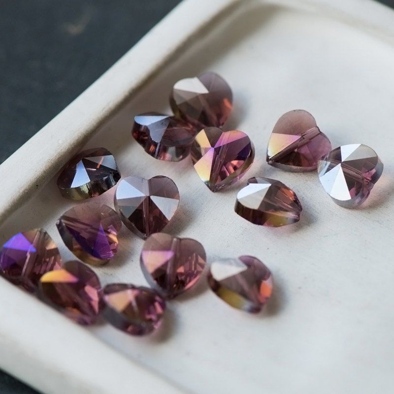 бусина "сердечко", стекло, цвет старая роза радужный, 10x10x6.5 мм