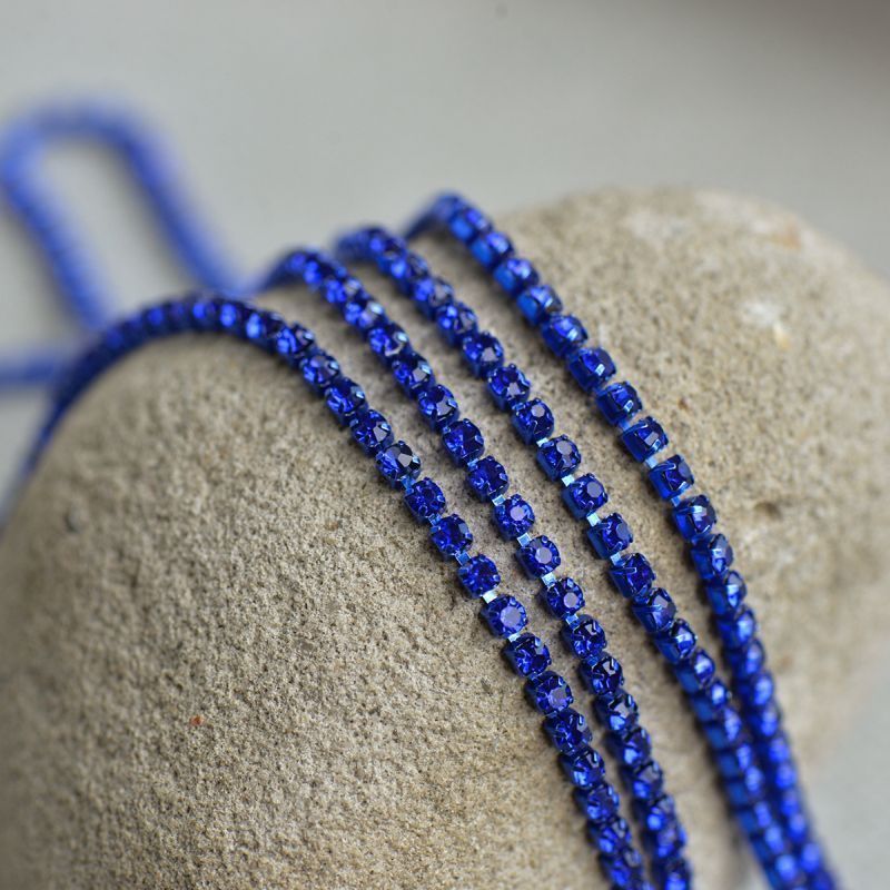 цепочка "стар", со стразами sapphire, цвет синий, 2.5 мм, стразовая лента