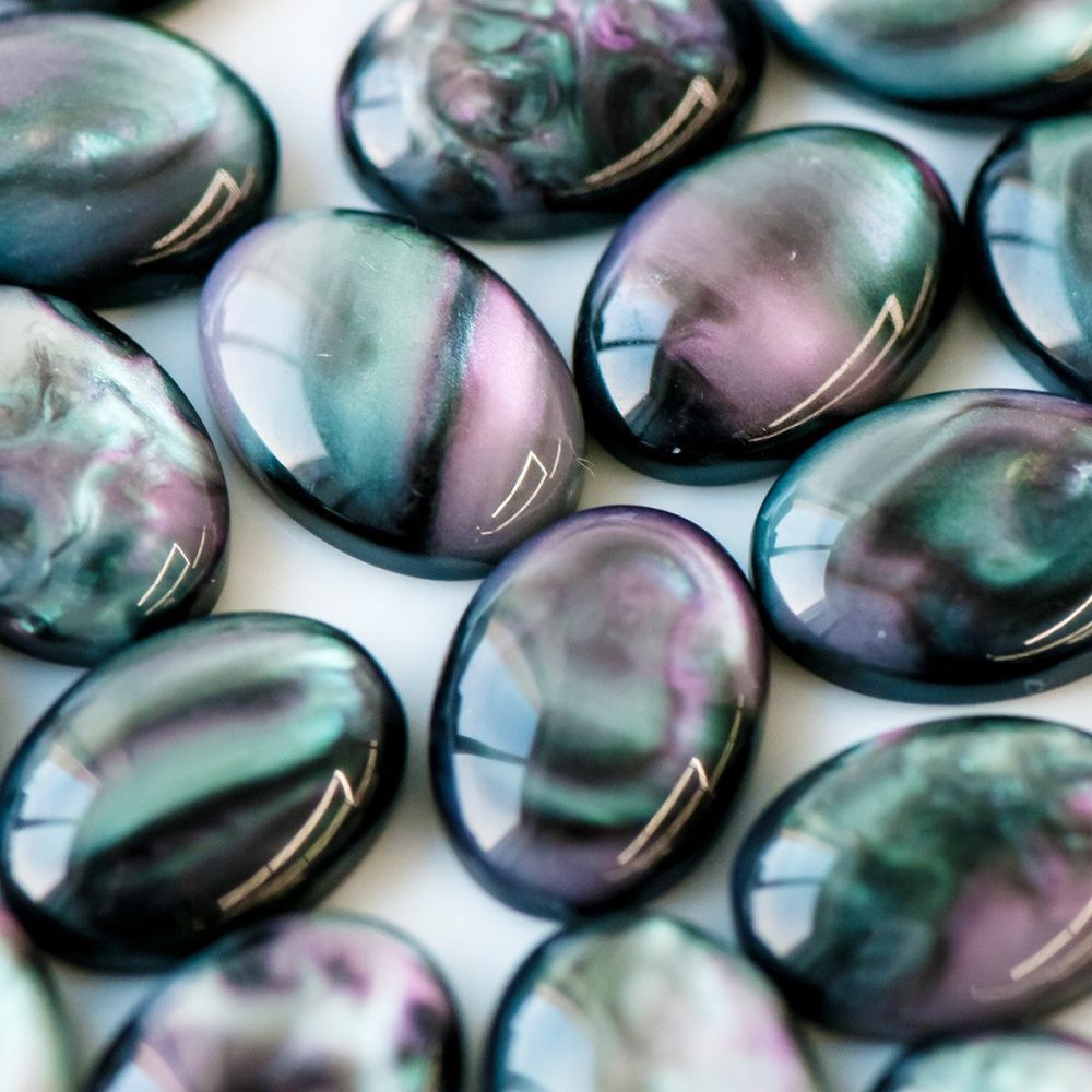 кабошон из смолы, имитация ракушки, цвет черно-зеленый, 18х13 мм