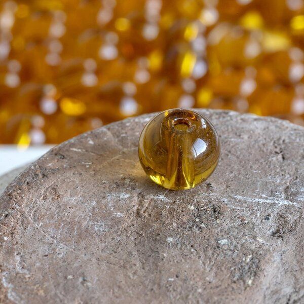 бусина, стекло 8, цвет янтарный, 8 мм