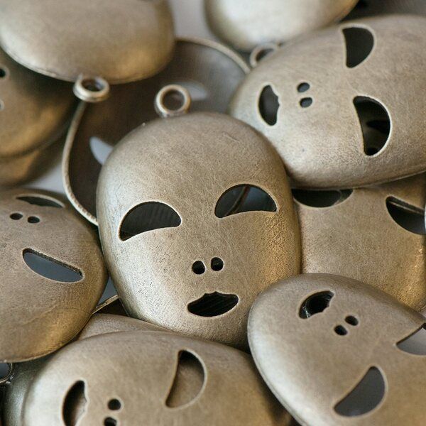 подвеска металлическая "маска", цвет античная бронза, 39х25х3 мм