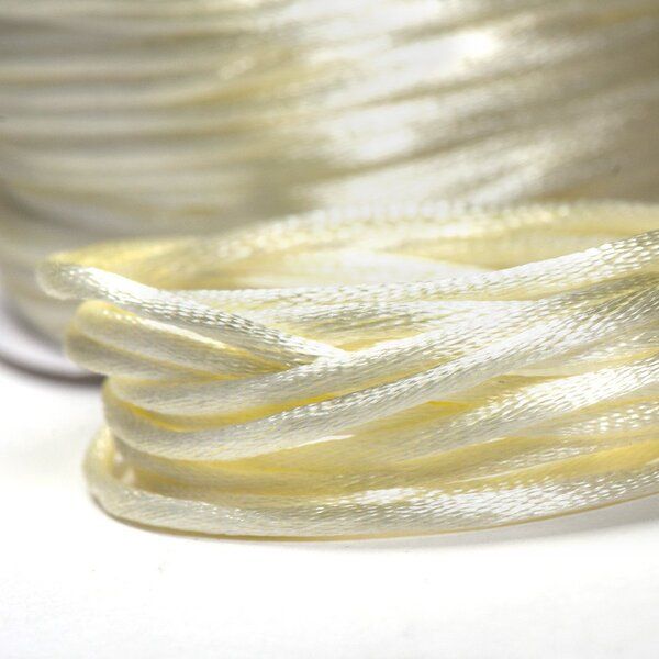 шнур атласный для кумихимо, цвет сливочный, 2 мм