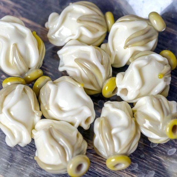 бусина, мурано "розовый бутон", айвори, 15-16х10-11 мм