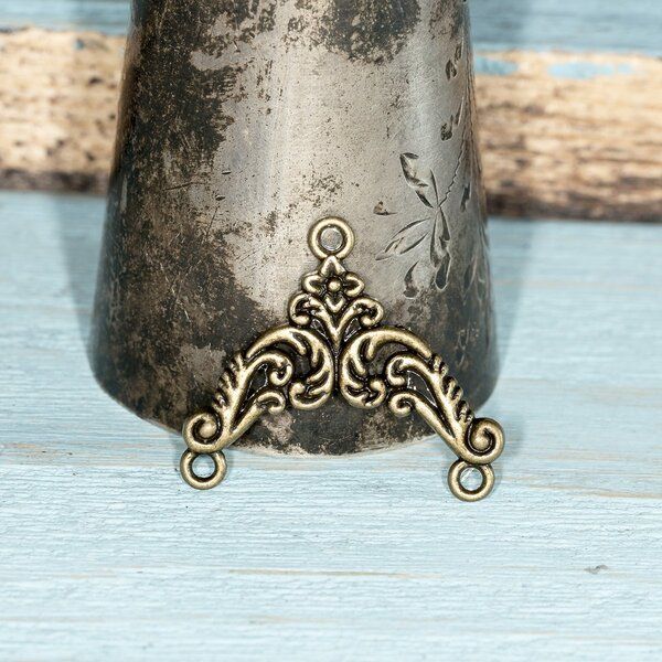 коннектор "акант", цвет античная бронза, 23x27x1.5 мм