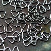 Бейл "Треугольник", 304 Stainless Steel, цвет стальной, 6.5x5x0.7 мм (уп 125 шт+/-10 шт)