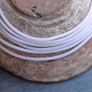 Шнур резиновый, с отверстием, цвет белый, 2 мм