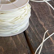 Шнур, имитация кожи, плоский, цвет белый, 1х1 мм