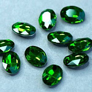 Кабошон стекло Кристалл, овальный, цвет Emerald, 14х10 мм