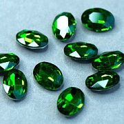 Кабошон стекло Кристалл, овальный, цвет Emerald, 14х10 мм