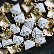Подвеска металлическая "Даймонд", эмаль, цвет белый, 15x11.5x2.5 мм