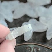 Бусина кварц бабочка, цвет белый, 18.5x28.5x5.5-6 мм