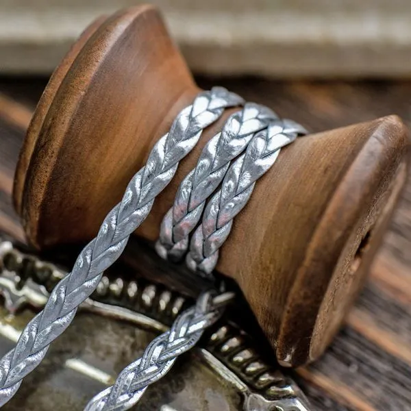 шнур-косичка из искусственной кожи, цвет серебристый, 5х2 мм