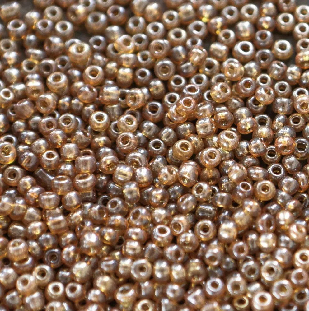 бисер "радуга", цвет коньячный люстровый, 12/0 (уп 7 г)