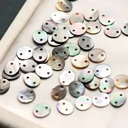 Коннектор из ракушки овальный, цвет черно-серый, 8-9x7-8x1 мм