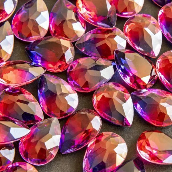 кабошон стекло кристалл, каплевидный, цвет turmaline #8, 18х13 мм