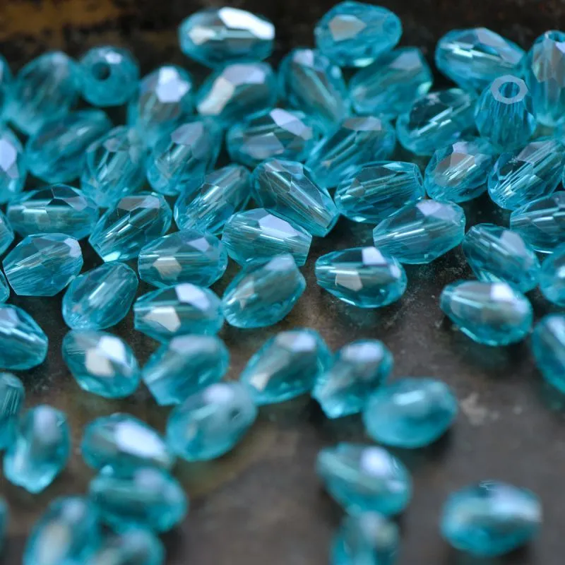 бусина "капля", граненая, стекло, цвет светло-бирюзовый радужный, 6х4 мм