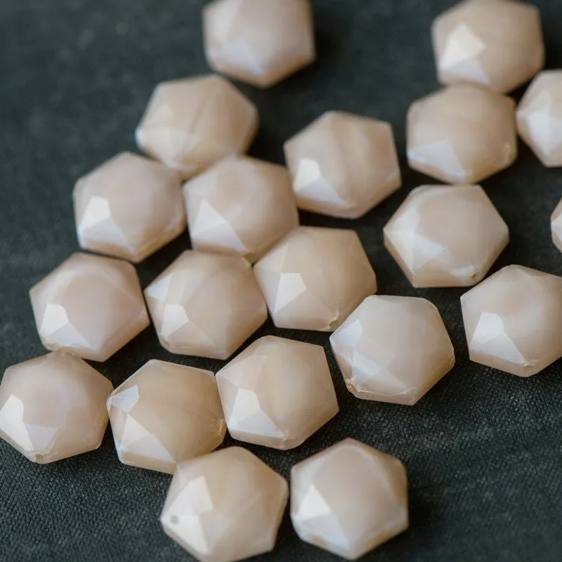 бусина, стекло, "гексагон", граненая, цвет карамельный, 14x8 мм