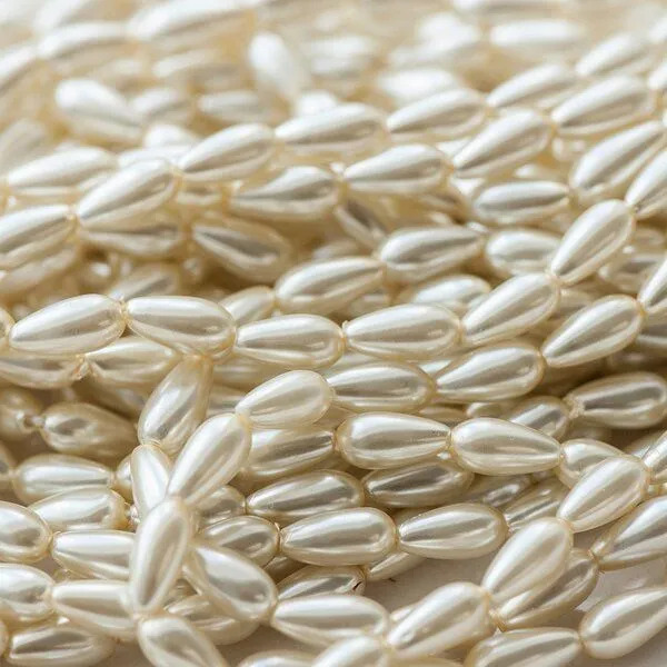 бусина, имитация жемчуга "капля", стекло, сливочный, 8х4.5 мм (уп 20 +/-3 шт)