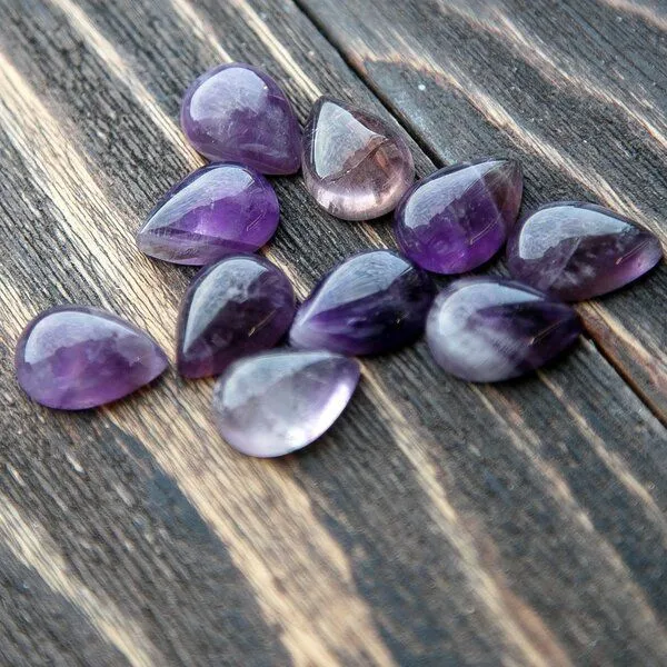 кабошон аметист каплевидный, цвет фиолетовый, 13х18х5мм