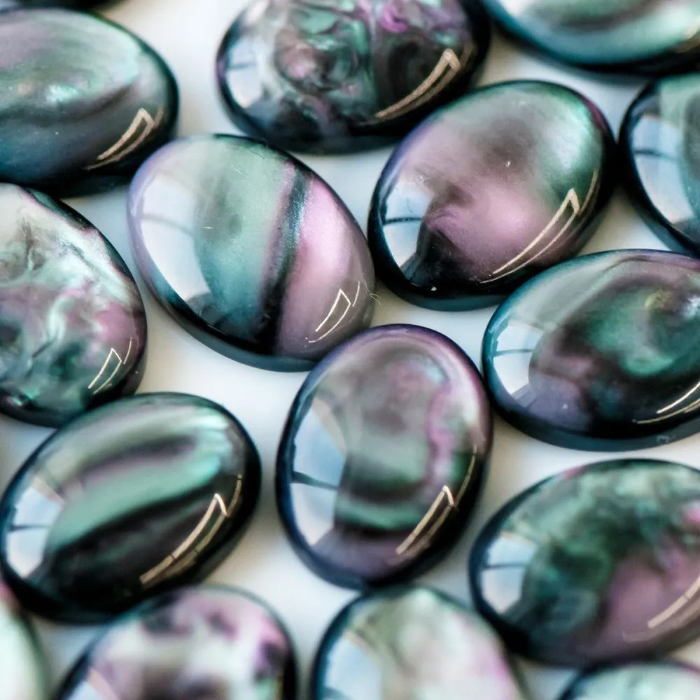 кабошон из смолы, имитация ракушки, цвет черно-зеленый, 18х13 мм