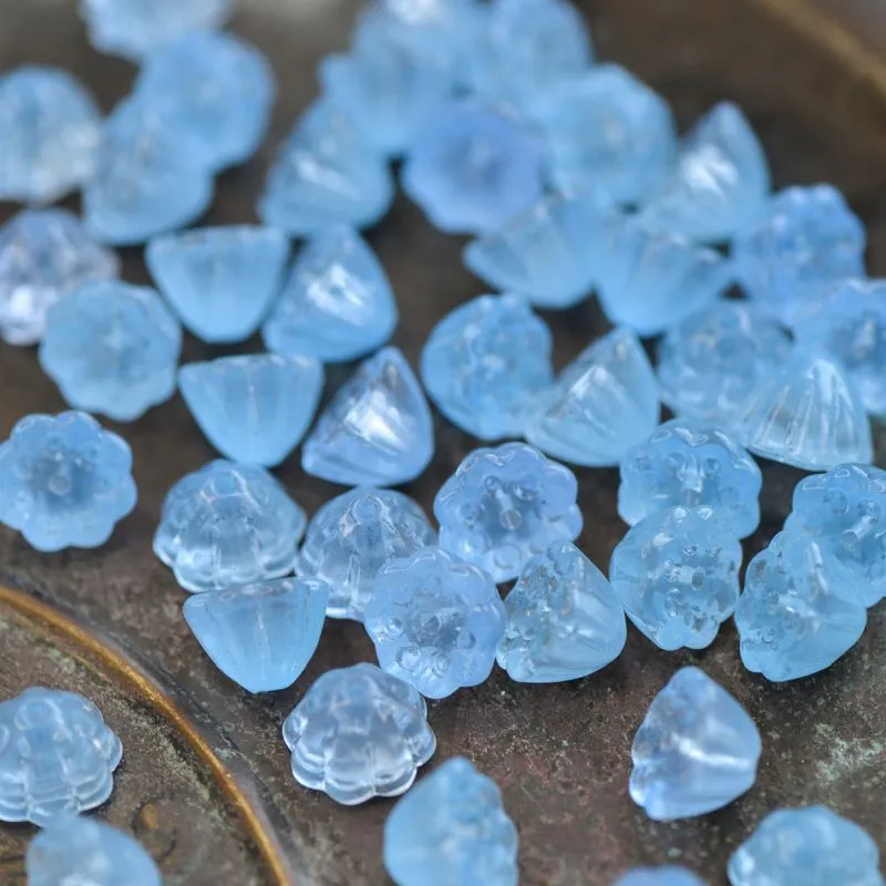 бусина "бутон лотоса", стекло, цвет голубой, 11x10.5x8 мм