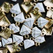 Подвеска металлическая "Даймонд", эмаль, цвет белый, 15x11.5x2.5 мм