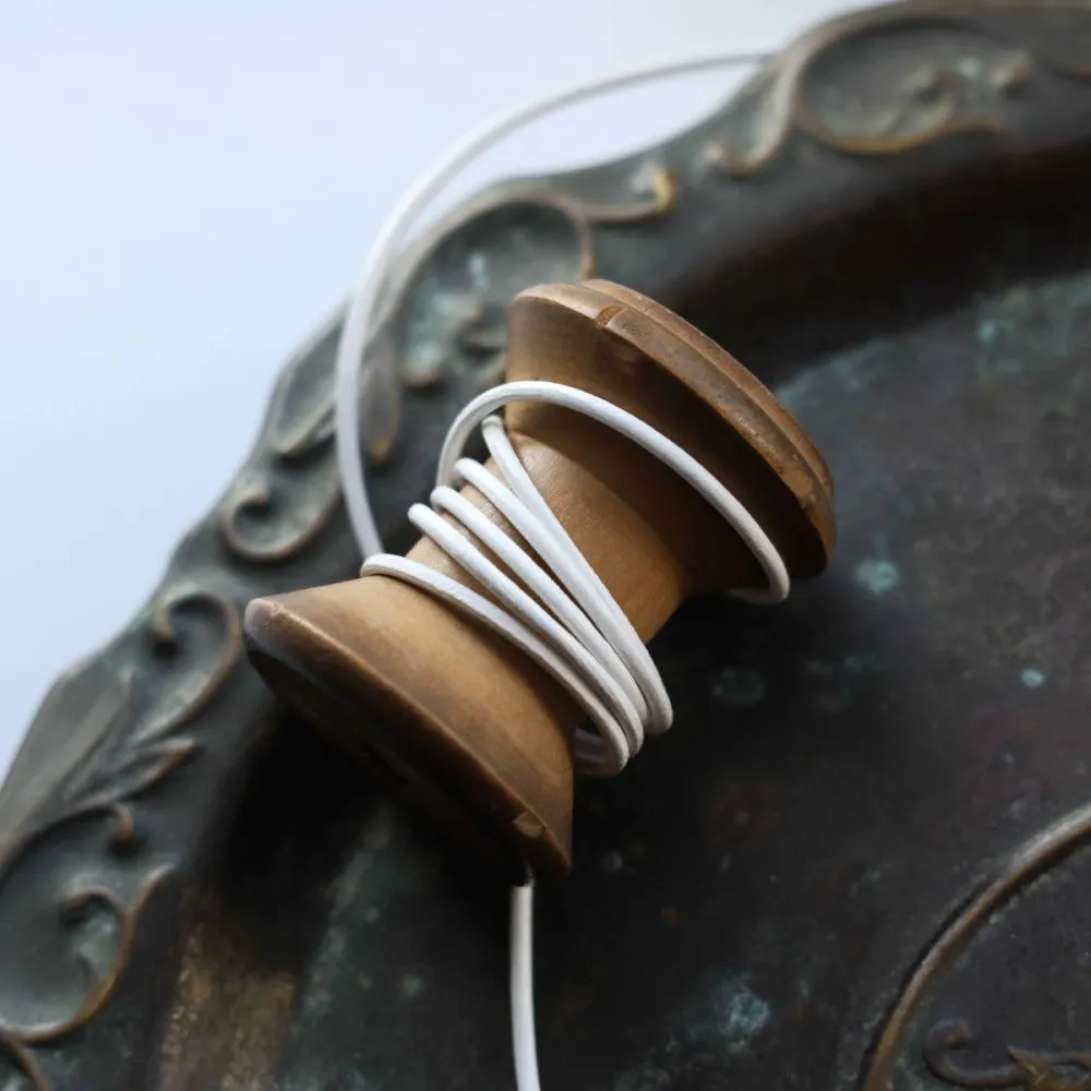 шнур кожаный, цвет белый, диаметр 2 мм