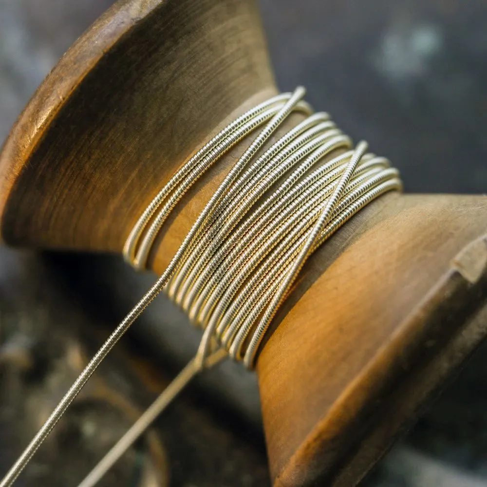 канитель жесткая, цвет бледное золото, 1 мм