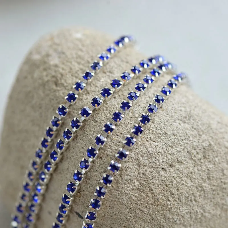 цепочка "стар", со стразами sapphire, цвет серебро, 3 мм, стразовая лента