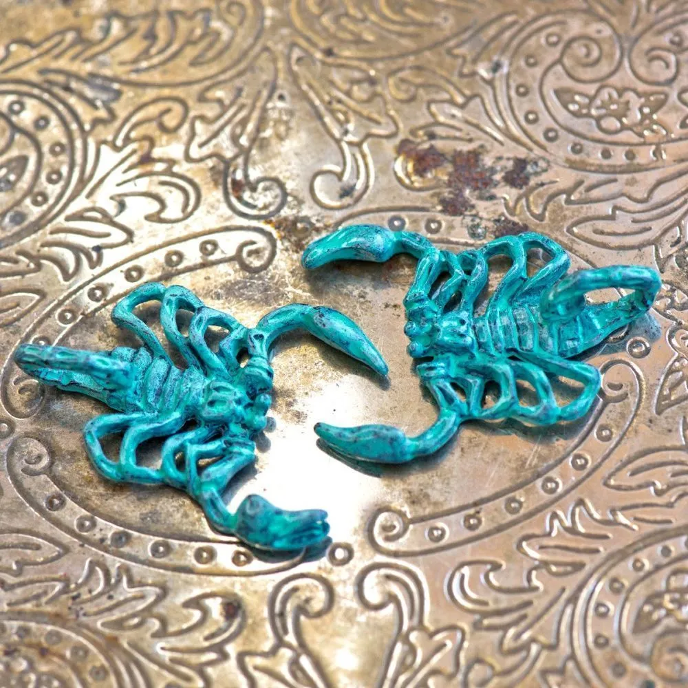 подвеска металлическая "скорпион", цвет черный/патина, 39x28x10 мм